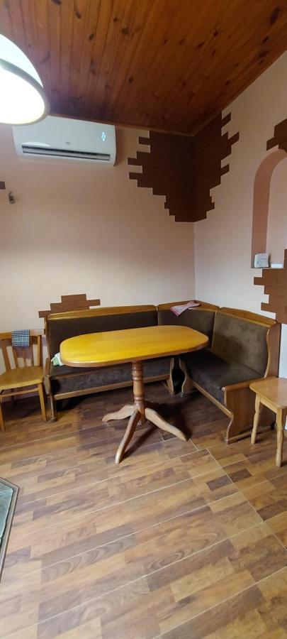 קייב Holiday Home At Fedkovycha St. מראה חיצוני תמונה
